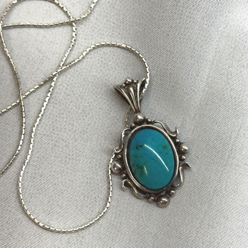 Unbranded Turquoise Pendant Necklace Womens 18in Blue Good Sterling Silver Box